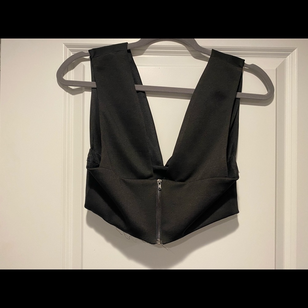 Black zipper back crop top